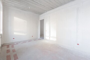 Fototapeta premium interior of the apartment without decoration in gray colors