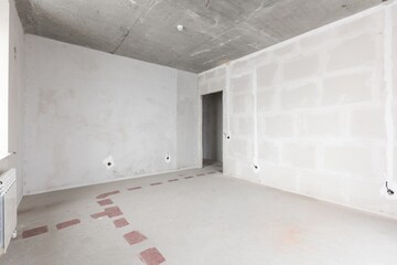Obraz premium interior of the apartment without decoration in gray colors