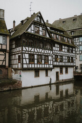 houses on the river