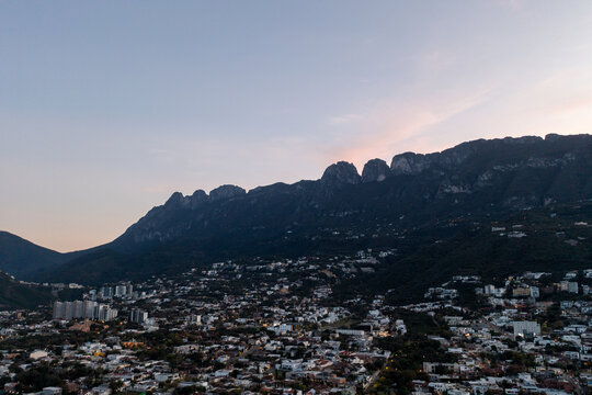 La M de Chipinque, San Pedro Garza Garc&iacute;a, Nuevo Le&oacute;n. M&eacute;xico