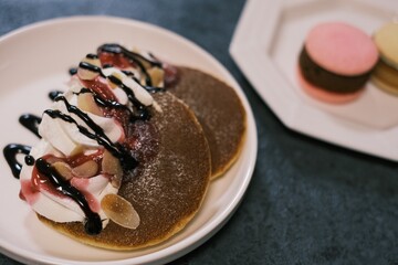 パンケーキとマカロン