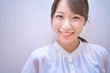 Fototapeta premium 若い女性の顔