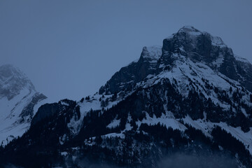 Berge bei Nacht