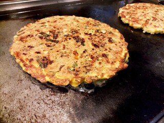 日本の料理、福岡風ネギお好み焼き、食べ物