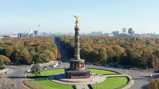 Victory column in Berlin at the heart of Tiergarten Park, also called "Goldelse"
