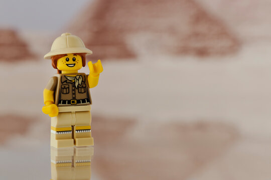 Lippstadt - Deutschland 3. Januar 2021 Lego Minifigure Safari durch die W&uuml;ste