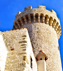 Torre Medicea medievale restaurata Santo Stefano di Sessanio
