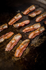 
Perfect Burger Classic Homemade Artisan Bacon Tomato Sauce Sausage Sweet Melted Cheese Onion Chicken Meat Pasta Shrimp Restaurant Menu Gourmet