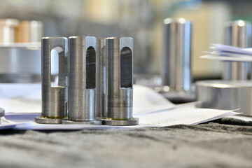 Spare parts and parts in the assembly shop of the machine shop.