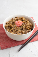 牛丼（ぎゅうどん）