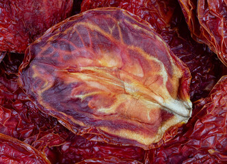 Obraz premium Background of sun-dried tomatoes. Dried tomatoes.