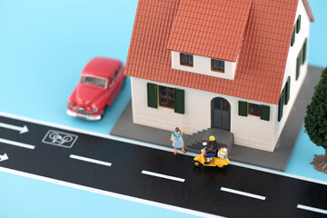 Miniature creative express delivery home