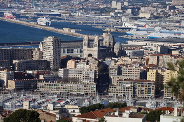Naklejka premium Vue d'ensemble de Marseille depuis Notre Dame de la Garde, ville de Marseille, département des Bouches du Rhône, France