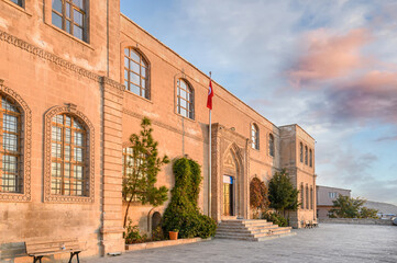 Fototapeta na wymiar The Maturity Institute in the old town of Mardin, Turkey