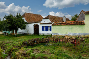 Fototapeta na wymiar The village farm houses of Viscri in Romania 