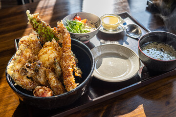 덮밥 텐동 tendon bowl of riceてんどん 盖浇饭