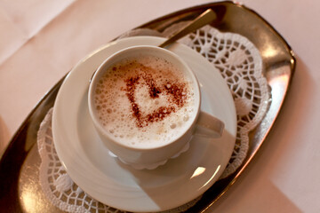 Cappuccino mit Herz