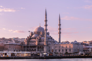 Fototapeta na wymiar Yeni Cami Mosque