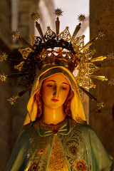 Statue der Maria in der Kathedrale in Santiago de Compostela