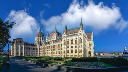 Fototapeta premium Parliament building in Budapest, Hungary