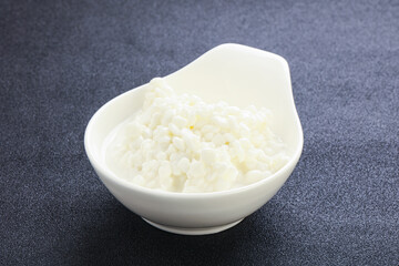 Dietary granulated cottage cheese for breakfast