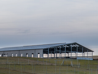 Obraz premium Neubau einer landwirtschaftlichen Lagerhalle