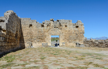 Fototapeta premium Roman gate. Perge. Ruins of the ancient city. Turkey