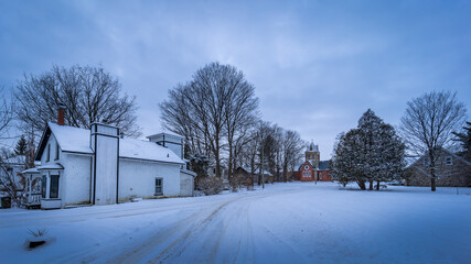 Fototapeta na wymiar in winter, in the village of Stanbrige-East, St James the Apostle Church, Eastern Townships, Quebec, Canada.