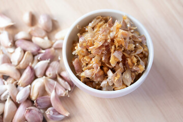 Crispy fried garlic in a white cup