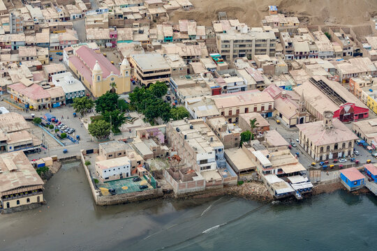 Seaport and Fishing Village de Paita Peru