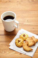 手作りクッキーとコーヒー