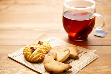 手作りクッキーと紅茶