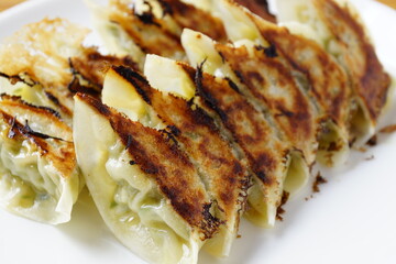 焼き餃子