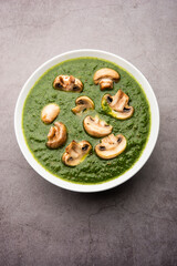 Palak Mushroom is an Indian curry dish