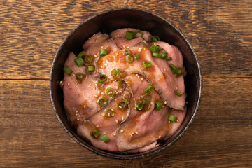 ローストビーフ丼