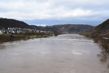 Moselhochwasser bei Kobern 2022