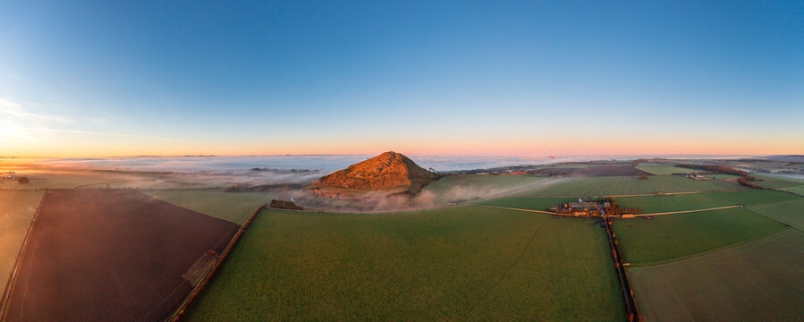 UK, Scotland, North Berwick, Drone panorama of North Berwick Law and surrounding fields