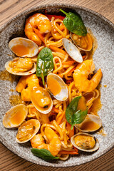 Spaghetti fromgole with tomato sauce