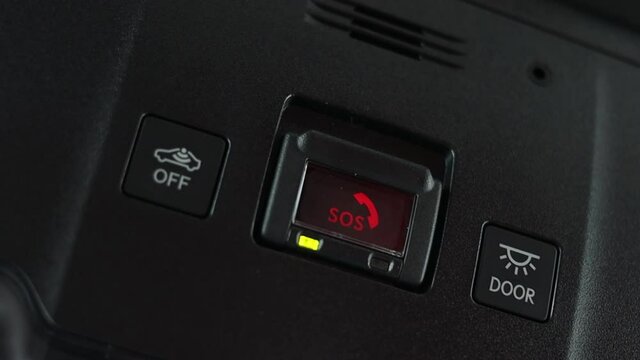 sos button to contact with call center to ask for help after car accident