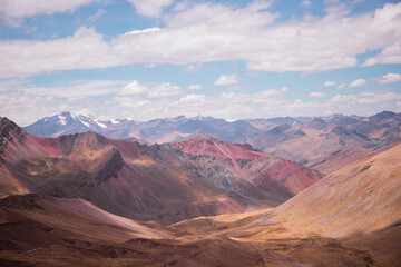 Red vally mountains - Peru