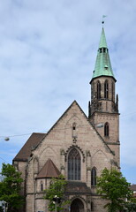 Fototapeta na wymiar Historische Kirche in der Altstadt von Nürnberg, Franken, Bayern