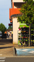 Obraz premium Ville de St Étienne de Tulmont, en été