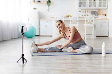 Coach remotely, fitness blogger works at home, covid-19 lockdown