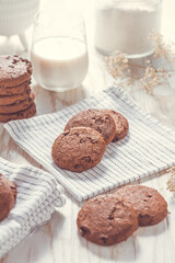 Double chocolate cookies with milk