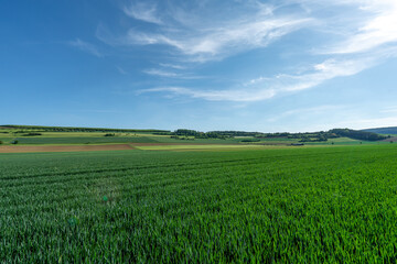 Landschaft mit Ackerbau