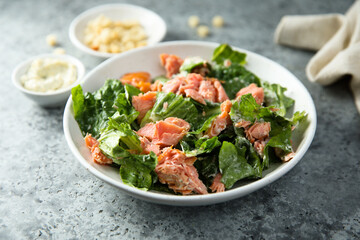 Salad with smoked salmon