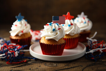 Cupcakes decorated for the US national holiday