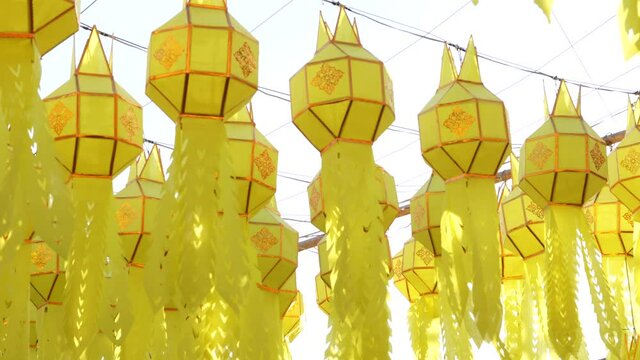 Yellow Lanna Tung decorates the Loi Krathong festival in Chiang Mai. Tung Lanna, word Tung is a northern dialect. It means a flag used for hanging in Lanna's art. Can be seen in the north of Thailand