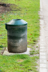 Mülleimer im Park