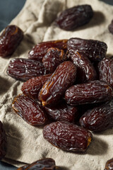 Organic Raw Dry Dates